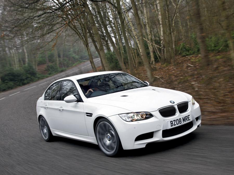  BMW M3 Sedan 2008 года  (UK) (фото 10 из 11)